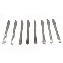 Set of 8 dinner knives for salad and sandwiches